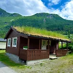 Strynsvatn & * Stryn